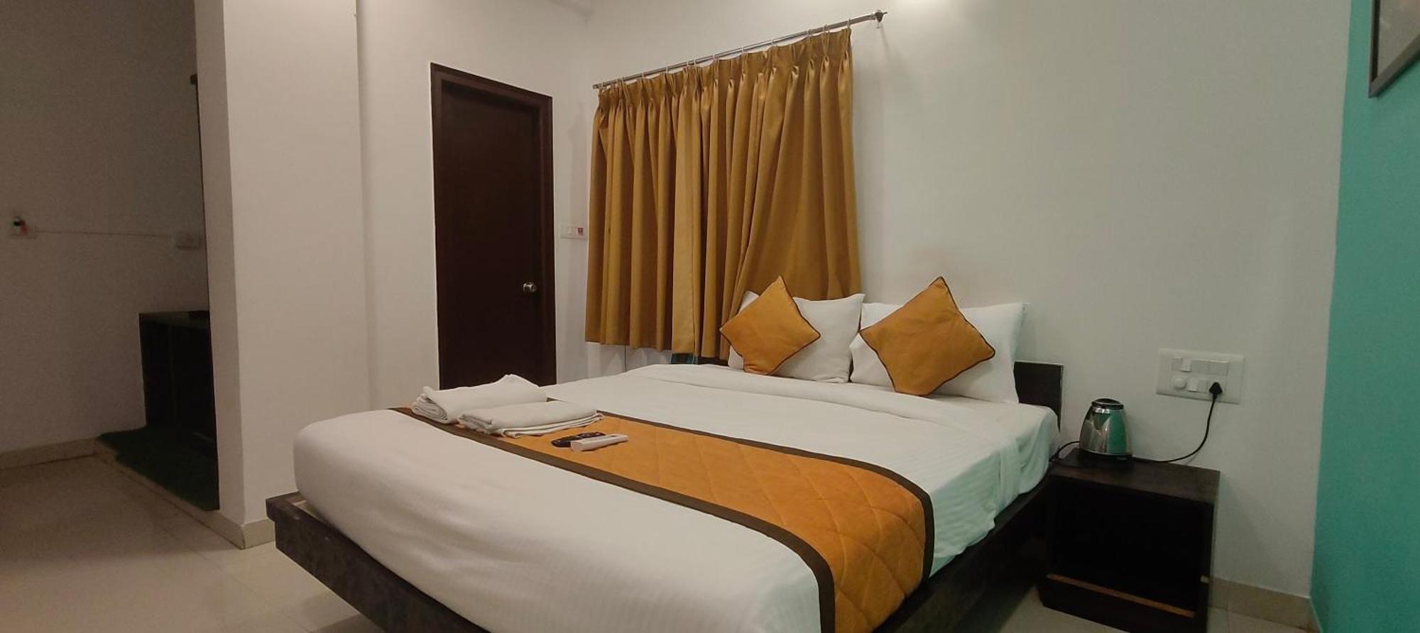 Hotel Dhruv Palace Bangalore Jakkur Екстер'єр фото